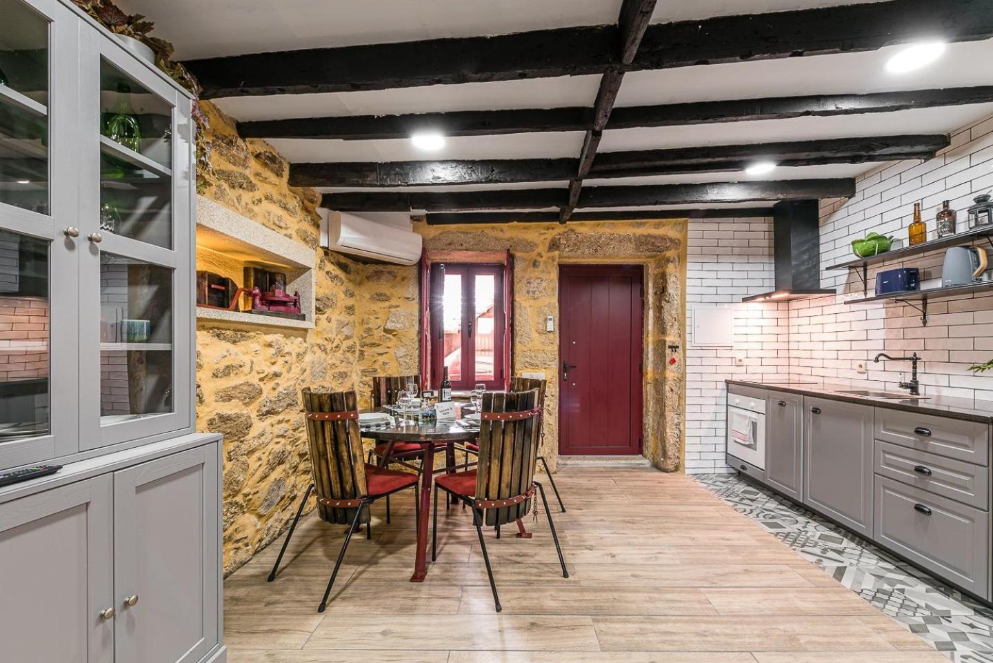 Guestready - Charming Stone Wall Retreat 호텔 빌라노바데가이아 외부 사진