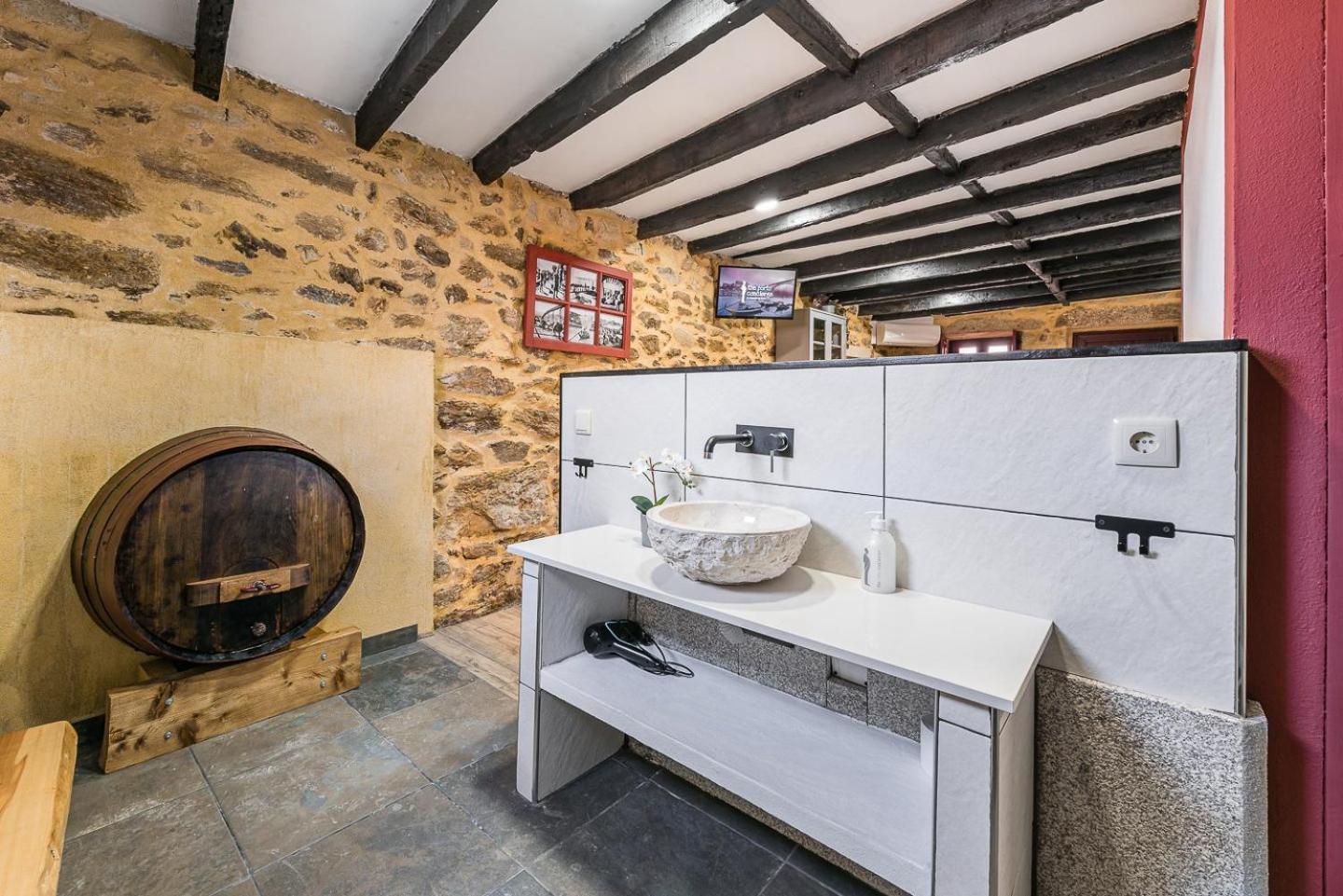 Guestready - Charming Stone Wall Retreat 호텔 빌라노바데가이아 외부 사진